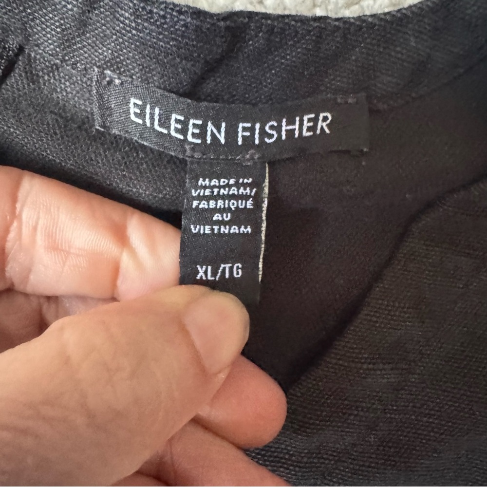 Eileen Fisher Black Short-Sleeve V-Neck Linen-Blend Jumpsuit - Picture 4 of 7